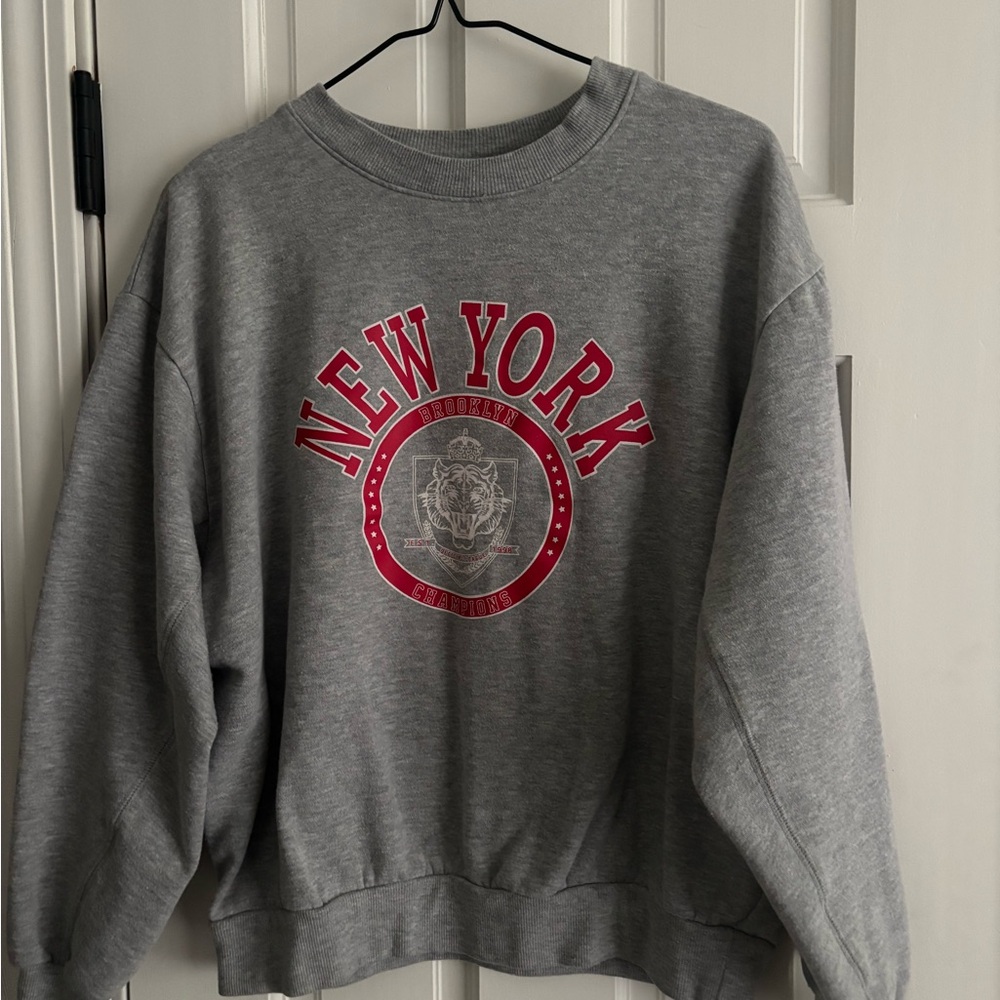 Gray New York Graphic Men's Sweater